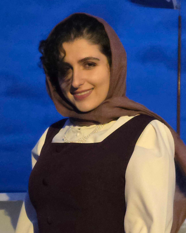 Headshot of Zeinab Imani