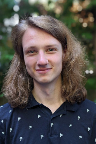 Headshot of Anatoly Zavyalov